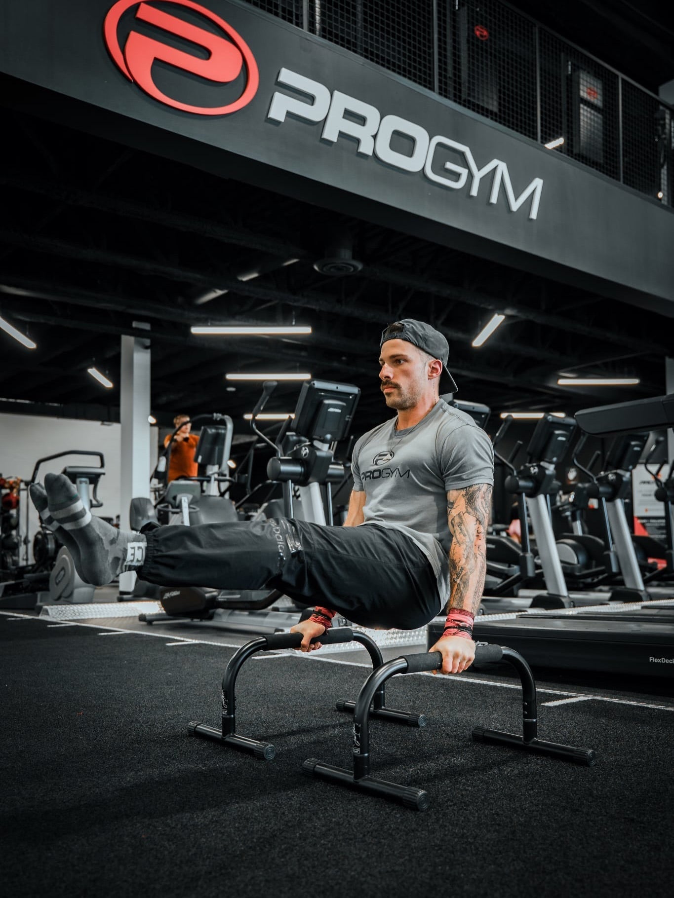 Master Calisthenics: Build Strength Without Equipment